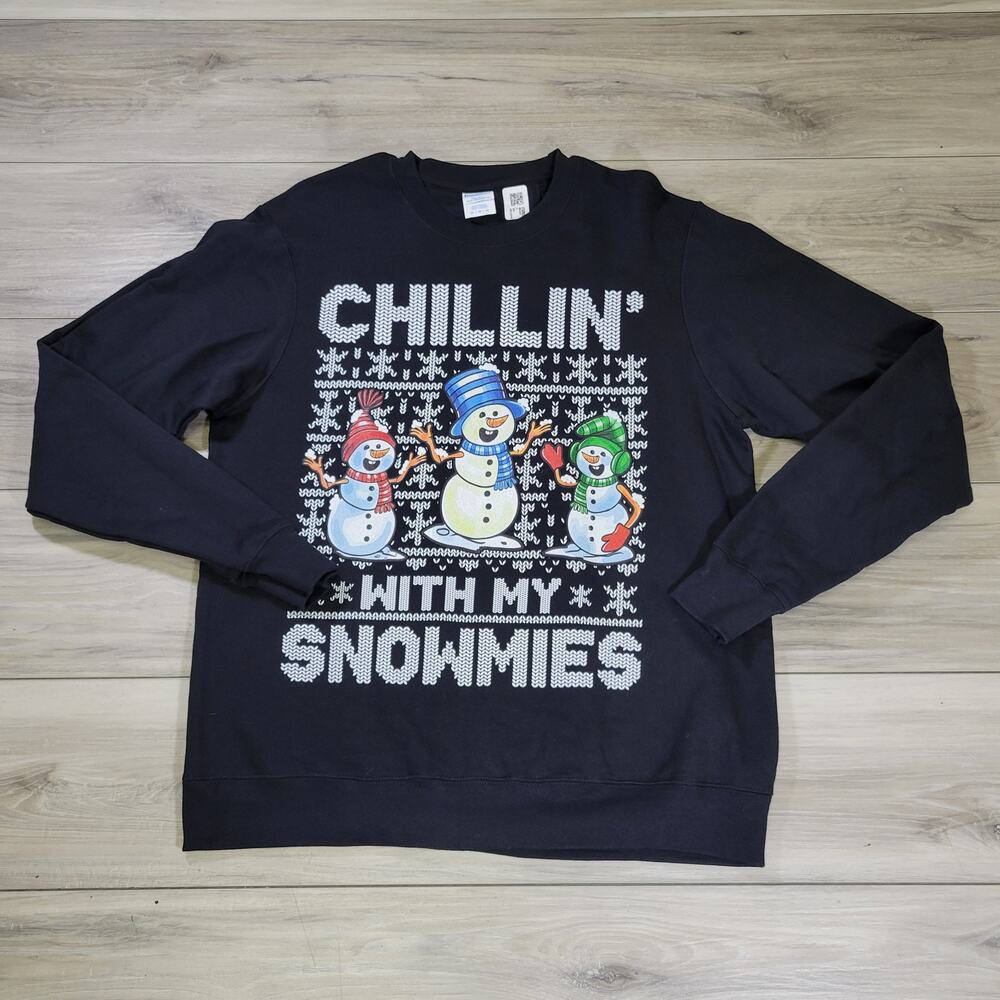 Chilin With My Snowmes Sweater Men's Medium Black Short Sleeve
